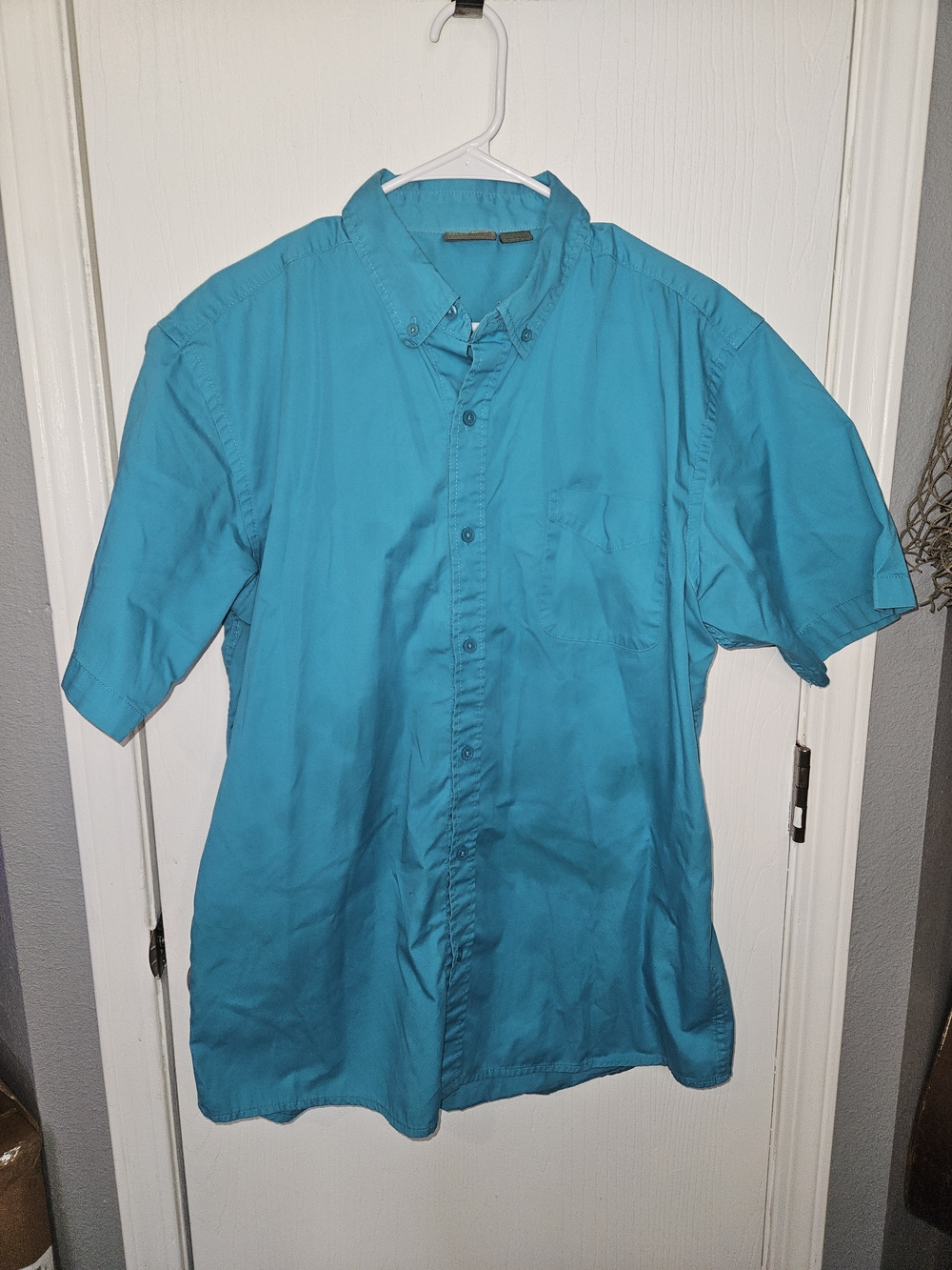 Bass Pro Shops Turquoise Short Sleeve Button-Down Shirt